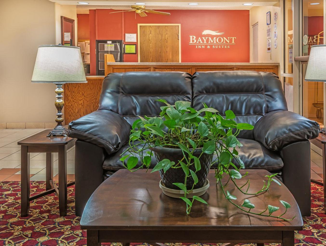 Hotel Baymont By Wyndham Salina Exterior foto